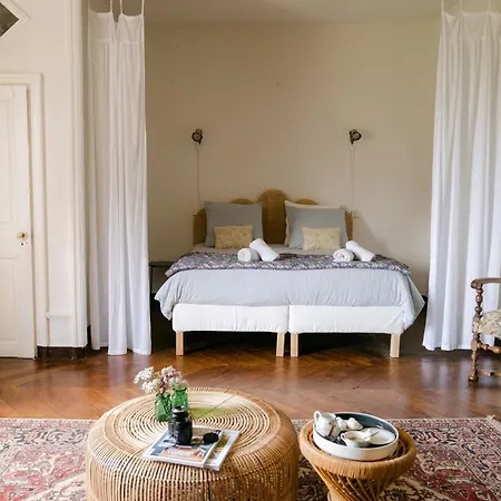 Guest house Chateau De