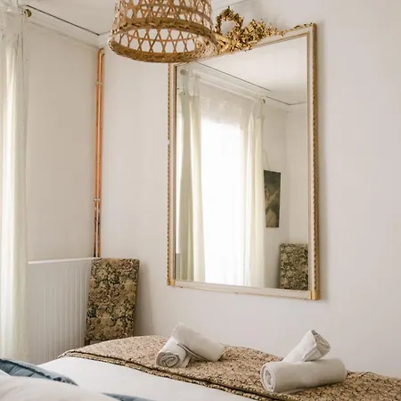 Guest house Chateau De *